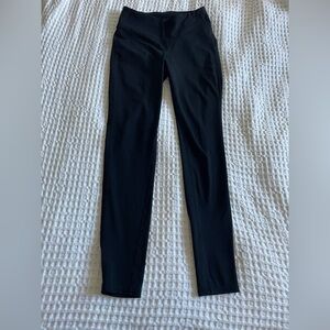 GapFit small black leggings